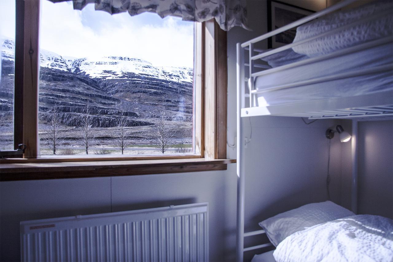 Fossardalur Guesthouse Djúpivogur Esterno foto