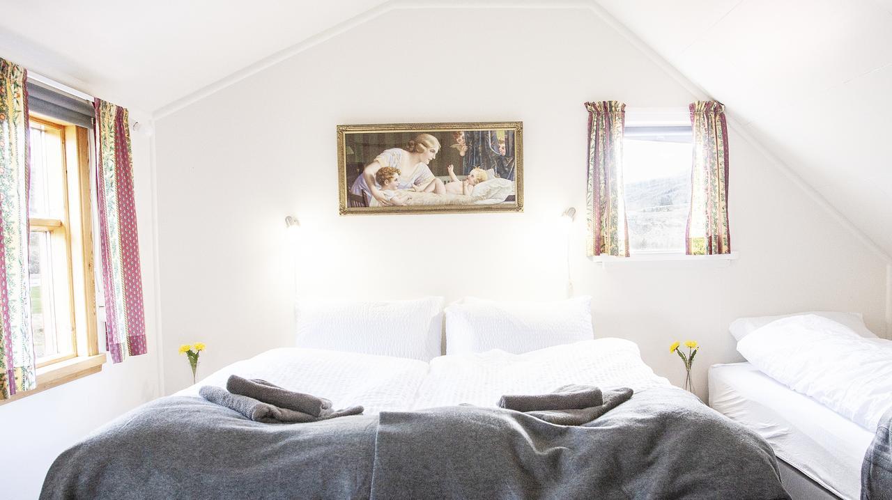 Fossardalur Guesthouse Djúpivogur Esterno foto