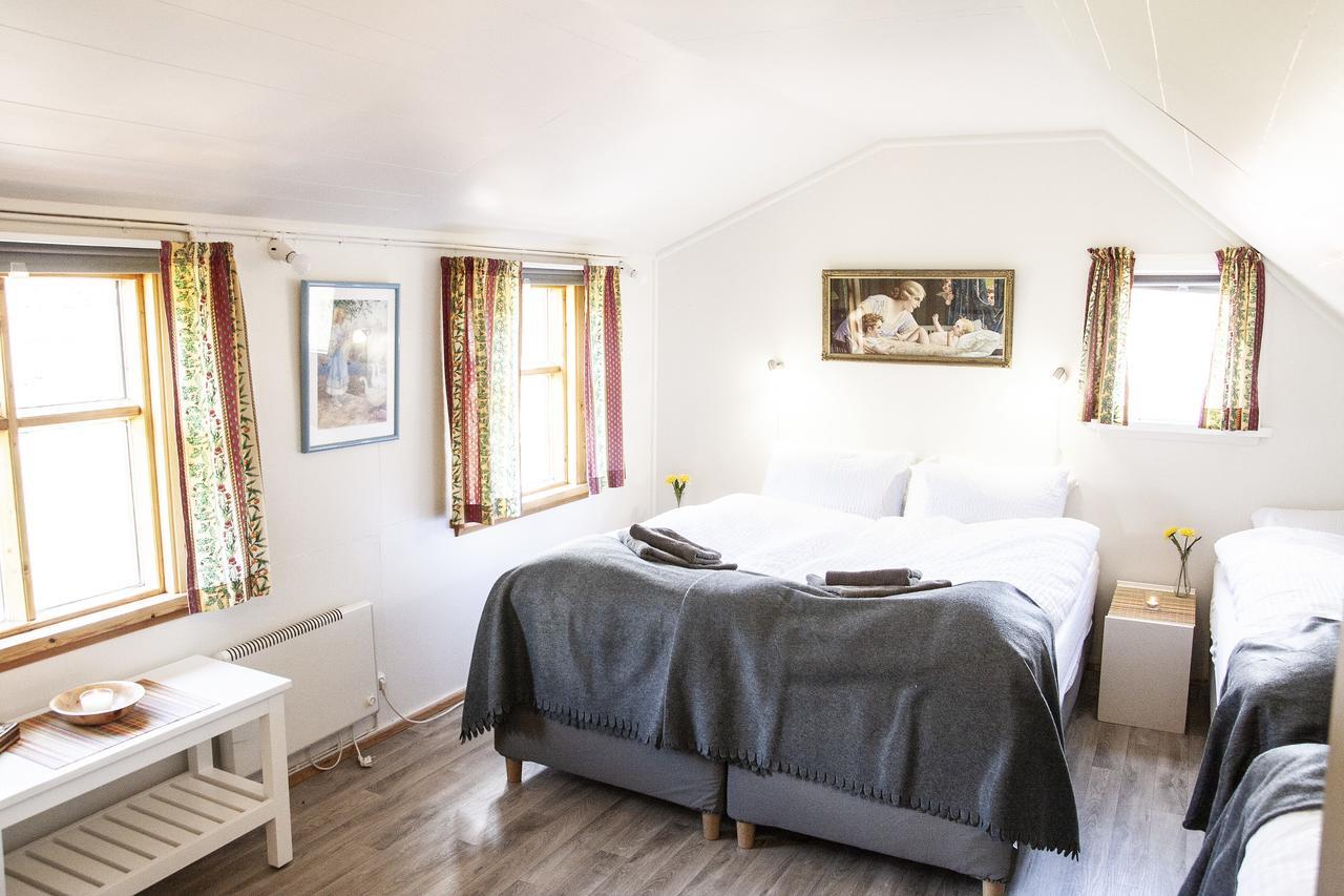 Fossardalur Guesthouse Djúpivogur Esterno foto
