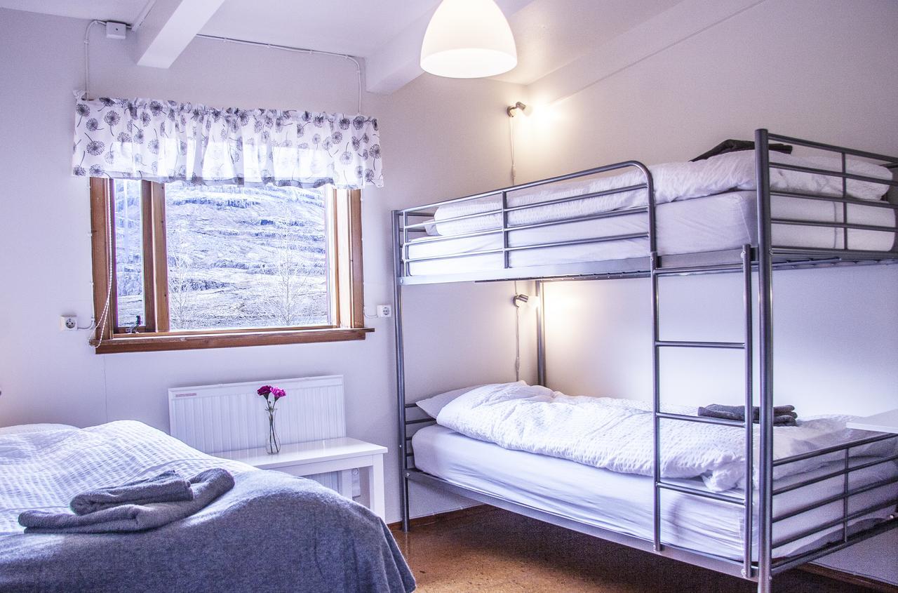 Fossardalur Guesthouse Djúpivogur Esterno foto