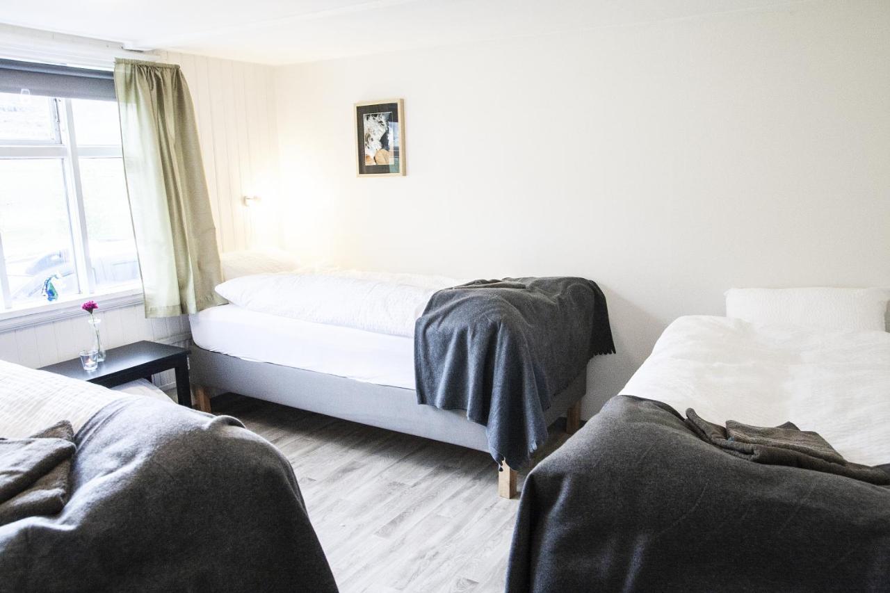 Fossardalur Guesthouse Djúpivogur Esterno foto